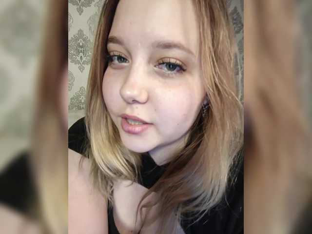 vaverika's BongaCams show and profile