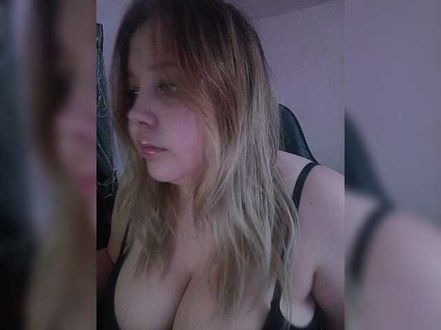 vaverika from BongaCams is Freechat