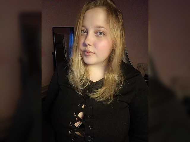 vaverika from BongaCams