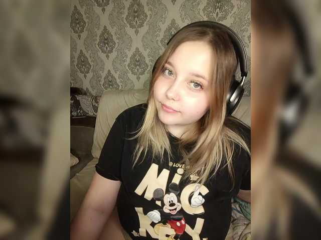 vaverika's BongaCams show and profile