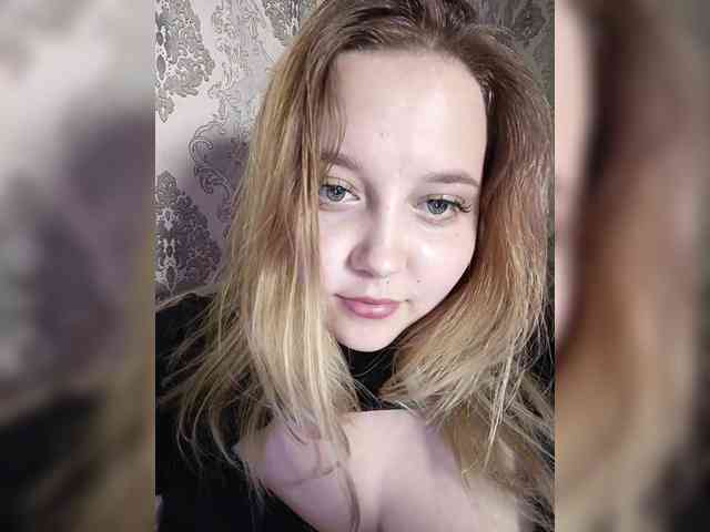 vaverika Live Webcam on BongaCams