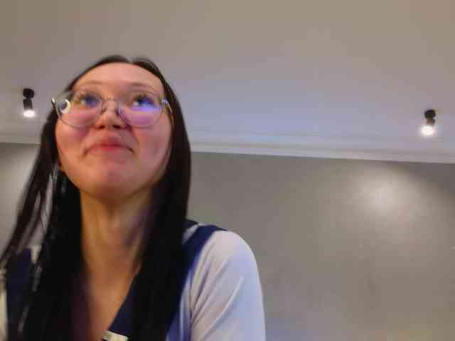 NaomiAsian webcam
