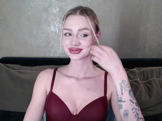 Linaaa's BongaCams show and profile