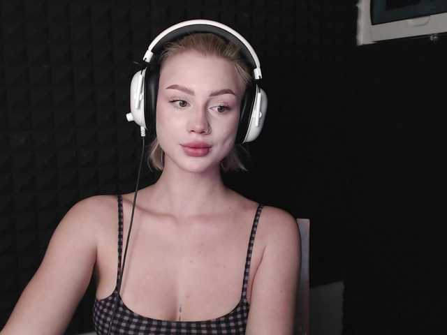 Linaaa from BongaCams