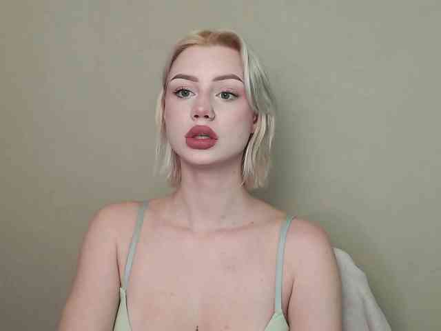 Linaaa bongacams