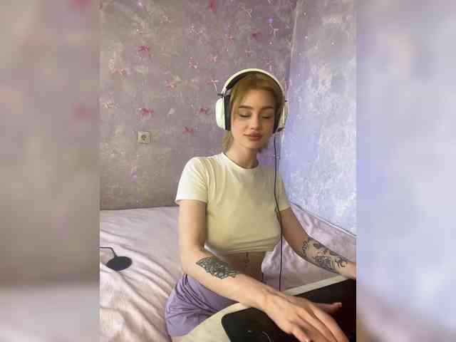 Linaaa Live Webcam on BongaCams