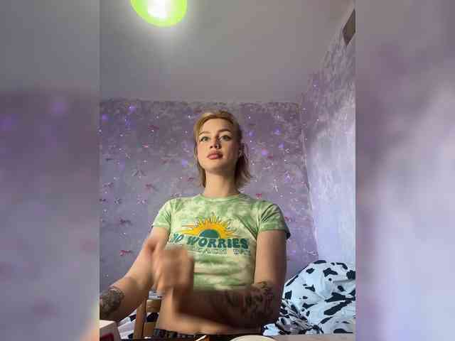 Linaaa Live Webcam on BongaCams