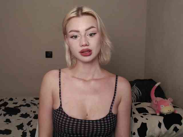 Linaaa Live Webcam on BongaCams