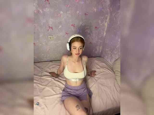 Linaaa Live Webcam on BongaCams