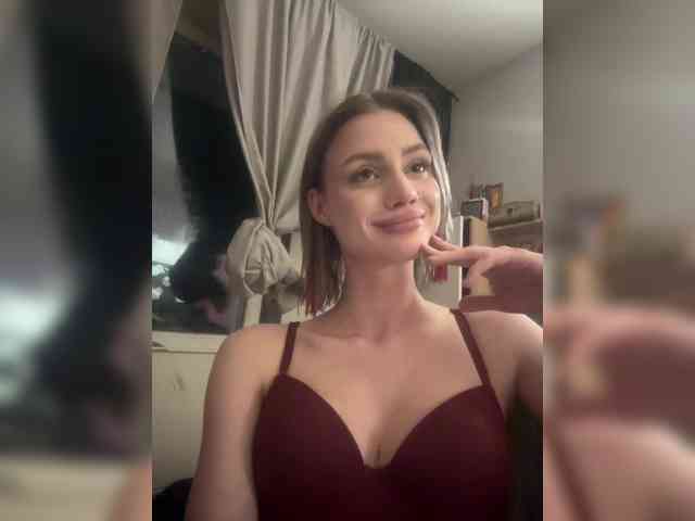 Linaaa Live Webcam on BongaCams