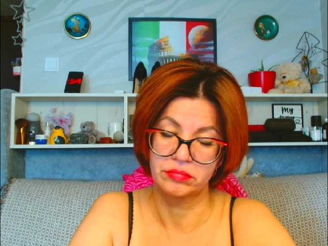 Natali3855 — watching camera with comments 40 tokens) Buy my videos for only 20 tokens where I fuck my ass doggy style with a dildo.