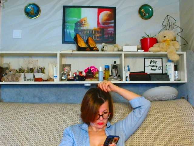 Natali3855's BongaCams show and profile