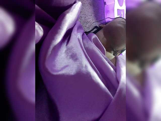 MaiaWatson's BongaCams show and profile