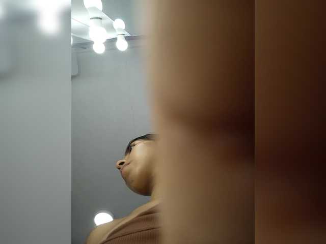 MaiaWatson's BongaCams show and profile