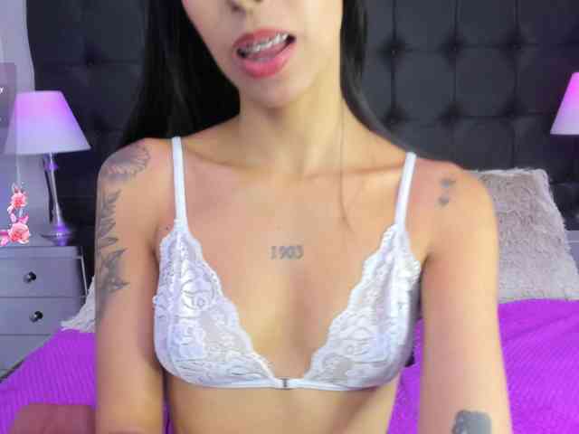 cam online MaiaWatson