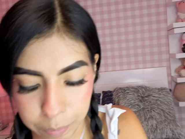 MaiaWatson webcam
