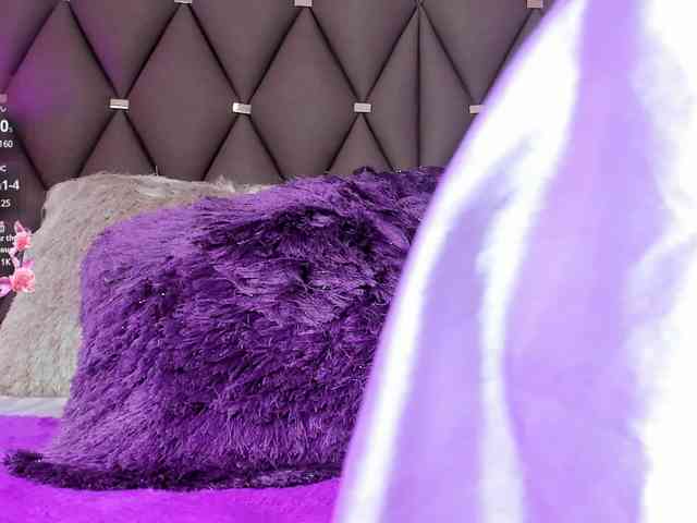 MaiaWatson webcam