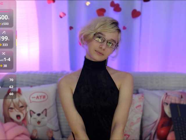 SilvaTail Live Cam on BongaCams