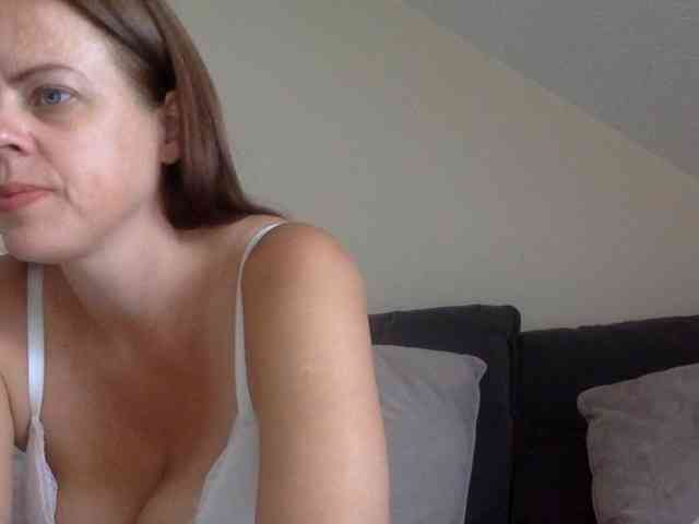 Aphrodite1980 webcam