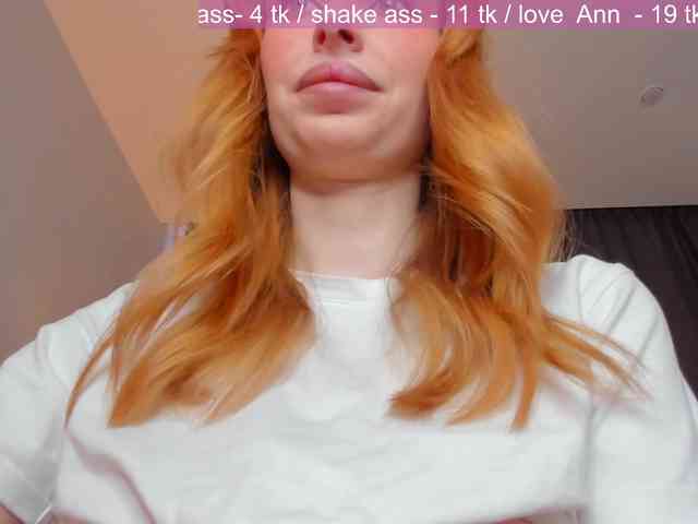 SquirtPrincess webcam