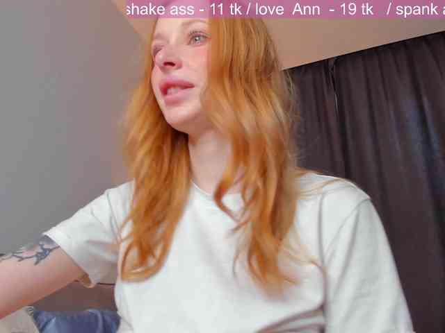 SquirtPrincess webcam