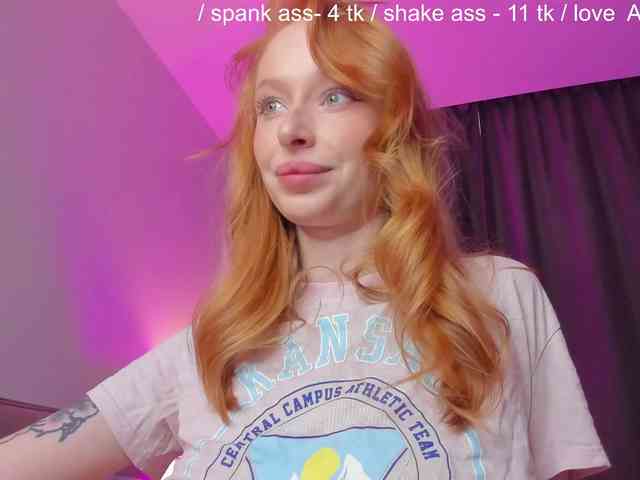 SquirtPrincess webcam