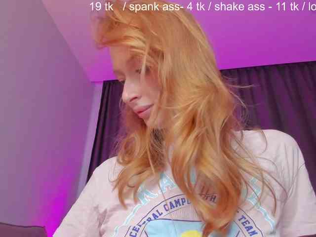 SquirtPrincess webcam