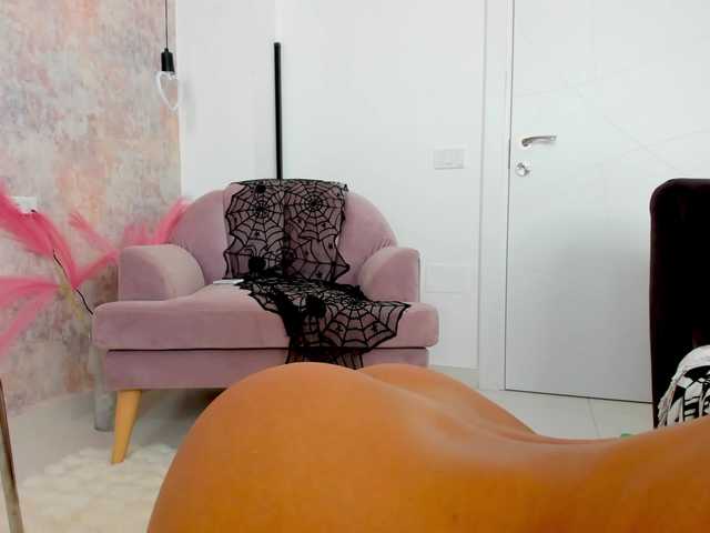 Sex chat gratuit in direct cu Erikabeee1 pe BongaCams