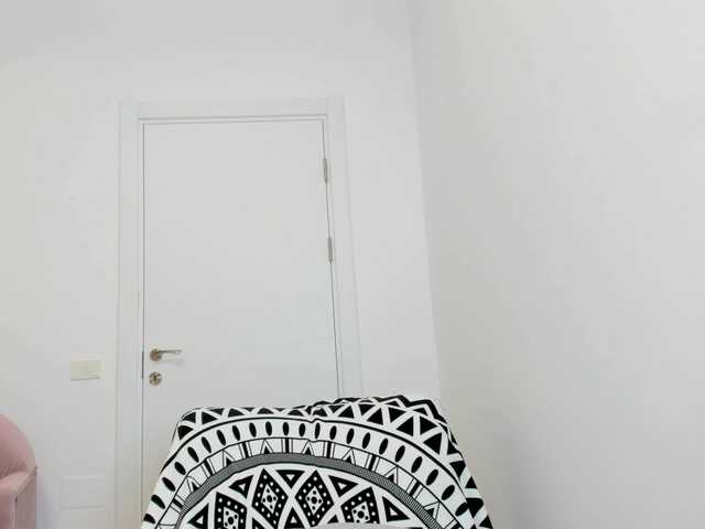 Erikabeee1 from BongaCams is Freechat