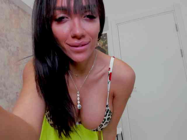 Erikabeee1 webcam