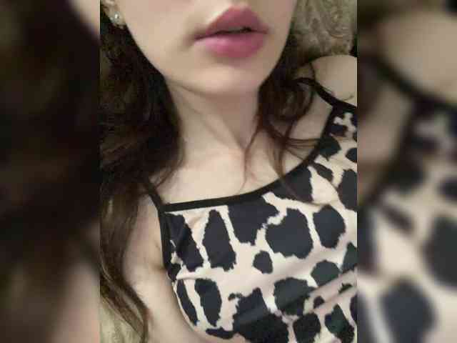 SweetLali webcam