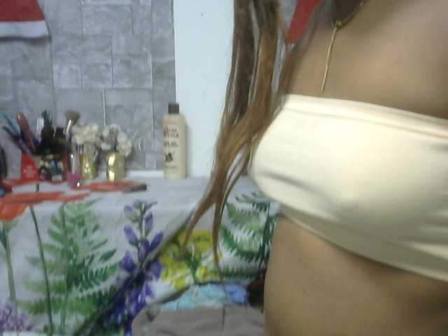 Maha19x's BongaCams show and profile