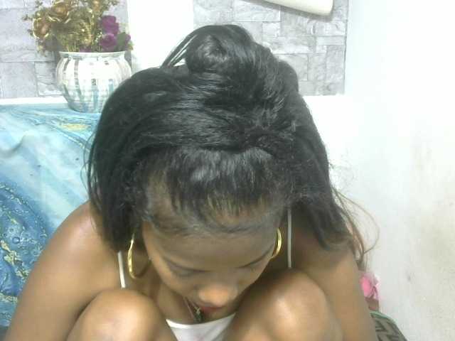 Maha19x's BongaCams show and profile