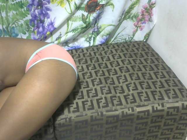 Maha19x's BongaCams show and profile