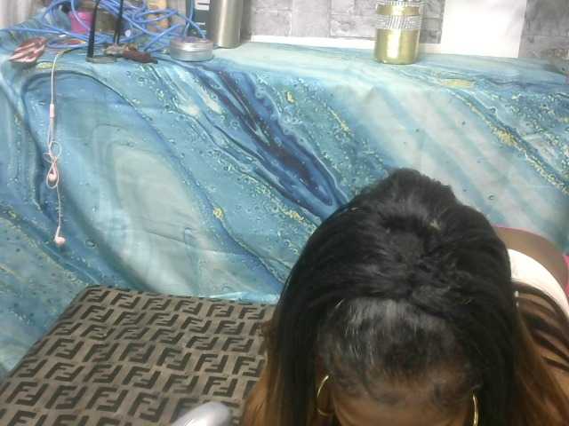 Maha19x's BongaCams show and profile