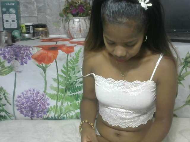 Maha19x's BongaCams show and profile