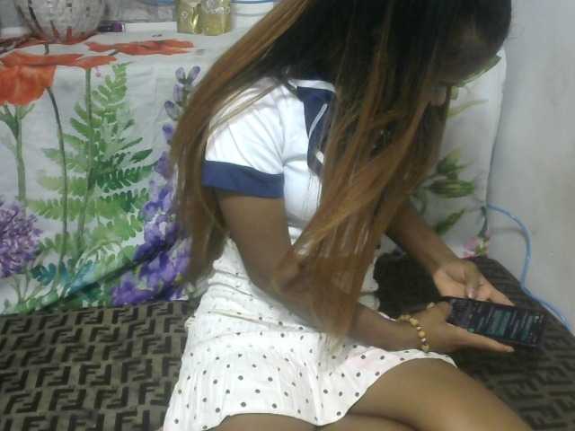 Maha19x's BongaCams show and profile