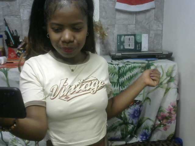 Maha19x's BongaCams show and profile