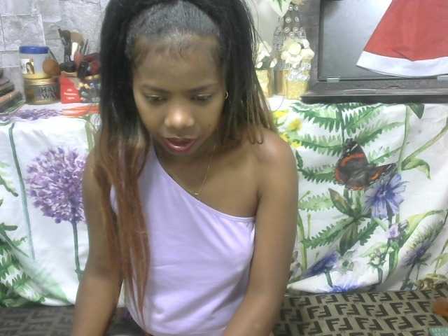 Maha19x's BongaCams show and profile