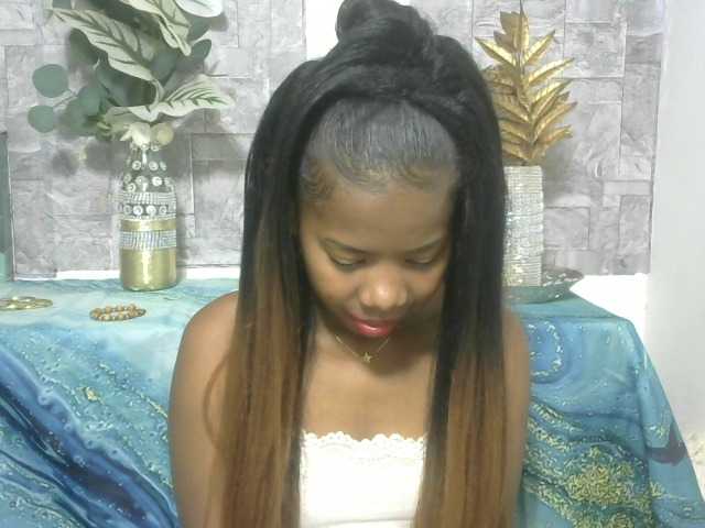 Maha19x's BongaCams show and profile