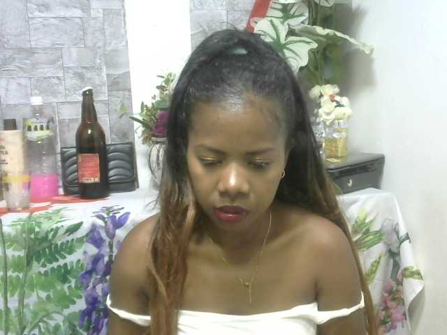 Maha19x's BongaCams show and profile