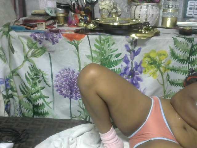 Maha19x's BongaCams show and profile