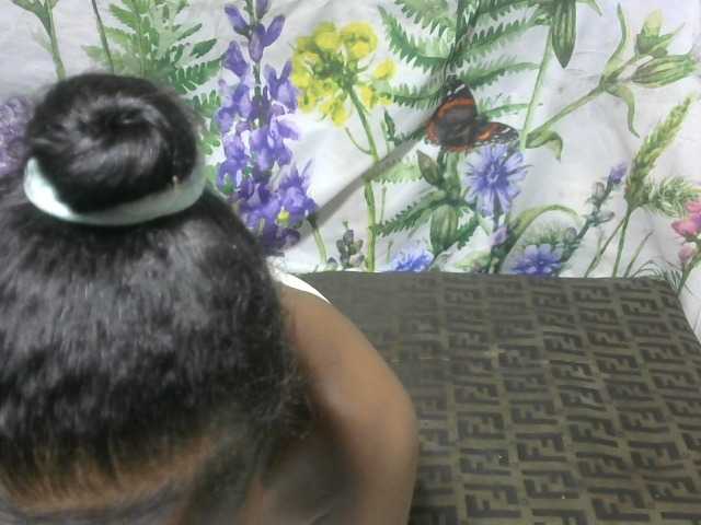 Maha19x's BongaCams show and profile