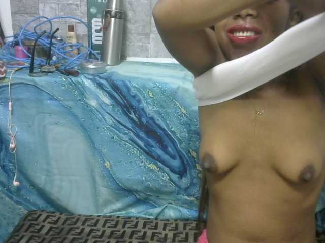 Maha19x's BongaCams show and profile