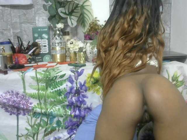 Maha19x's BongaCams show and profile