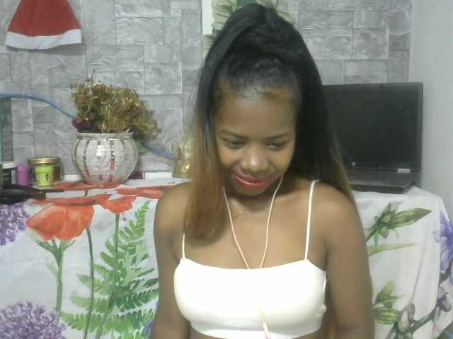 Maha19x's BongaCams show and profile