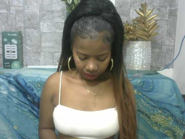 Maha19x's BongaCams show and profile