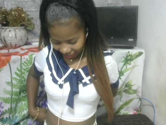 Maha19x's BongaCams show and profile