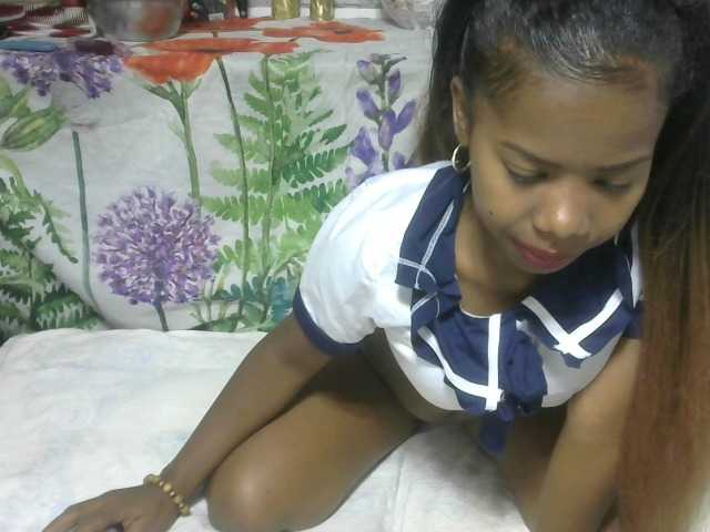 Maha19x's BongaCams show and profile