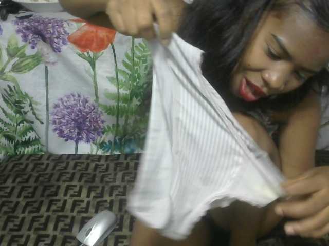 Maha19x's BongaCams show and profile